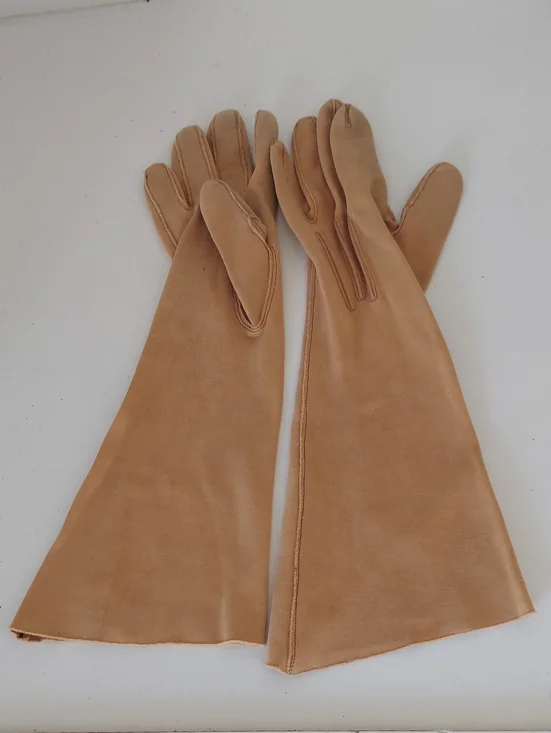 Vintage 50's Elephant Evening Gloves