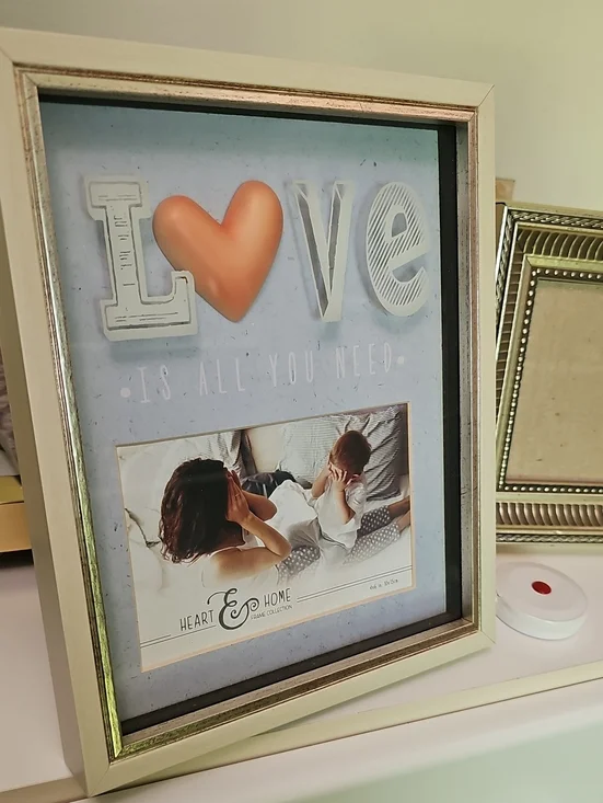 LOVE Shadow  Box Framed Wall Art in Cream 9x7.5 Frame Holds 4x6 Photo Brand New