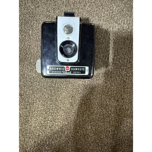 Vintage Kodak Brownie Hawkeye Flash Model Camera with Original Box – Untested