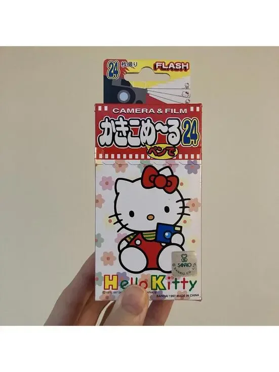 Hello Kitty Disposable 35mm Camera Novelty Gift