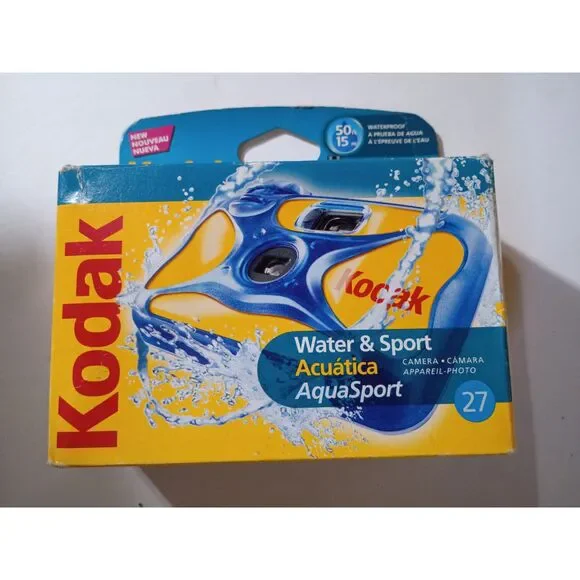 27 Exp Film KODAK SPORT One Time Use Camera Color 35mm Waterproof