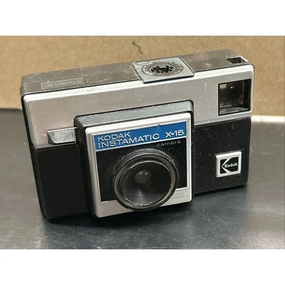 Vintage Kodak Instamatic X-15 Film Camera Black & Silver 1970's