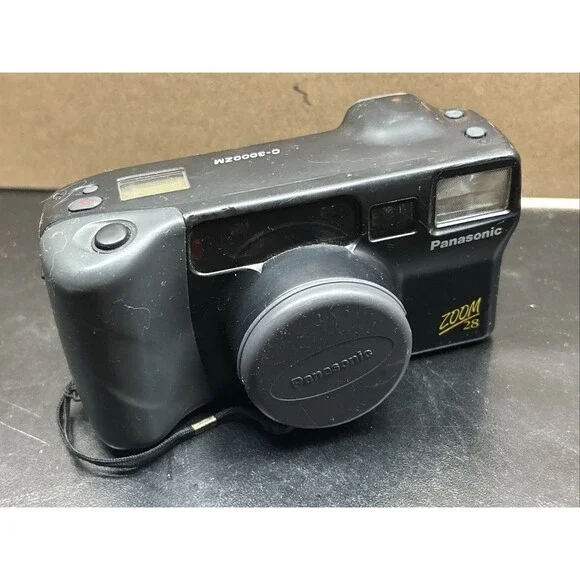 Panasonic C-3000ZM Zoom 28 Camera 35 mm Compact Camera Vintage - Not Tested