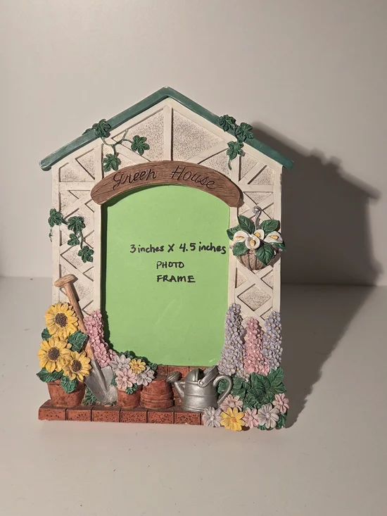 Green House Garden Photo Frame - Cream & Green