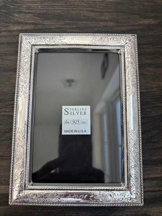 Vintage The 925 Inc. Nostalgia sterling 5x7”frame,floral,double rope border