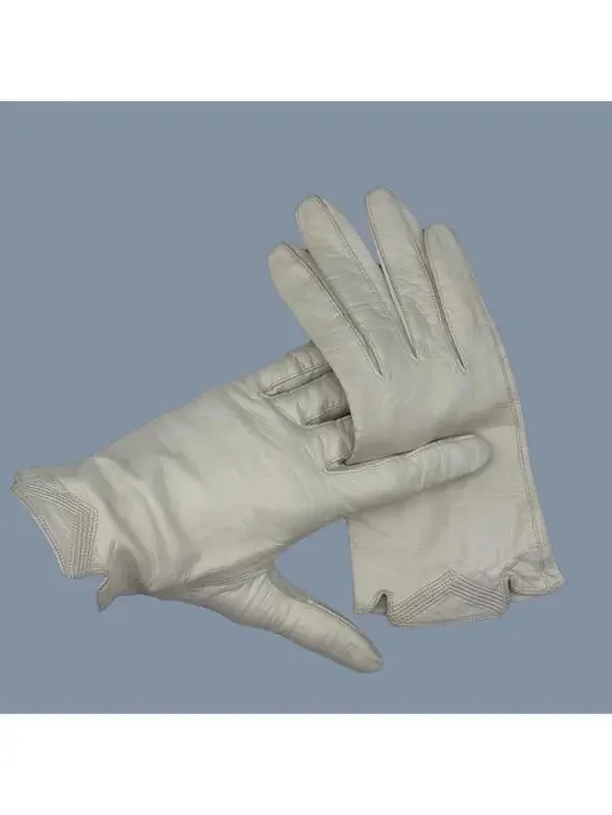 Vintage 1950s 1960s Aris Kid White Leather Gloves, Wrist Shortie Length Cocktail