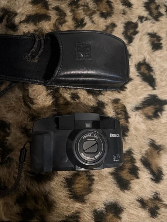 vintage film konica Z-up35 Super 35mm Point & Shoot Camera - Black
