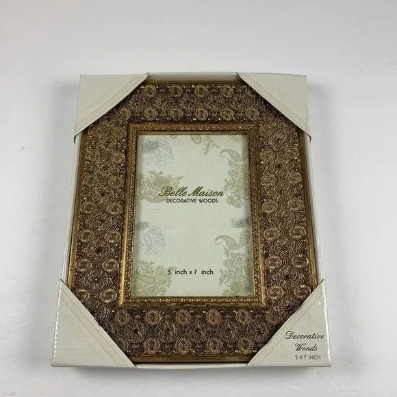 Belle Maison Decorative Woods Metallic Gold Embossed & Jeweled 5x7in Frame 6134‎
