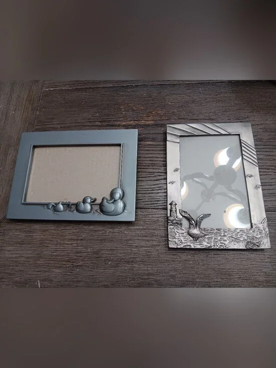 Decorative Metal Picture Frames in Silver-Gray