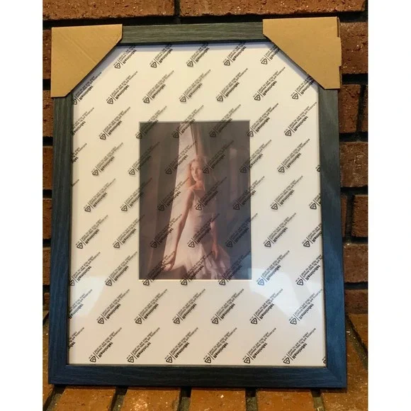 11x14 Signature Black Picture‎ Frame with White Mat 5x7 Display Photo
