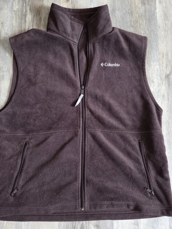 Columbia Maroon Fleece Vest
