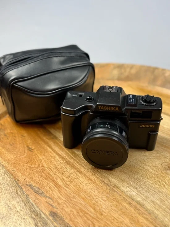 Vintage Tashika 2000N Film Camera w Original Case Japan Lens