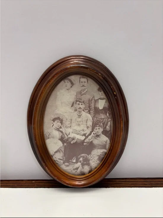 Vintage Antique oval picture frame wooden