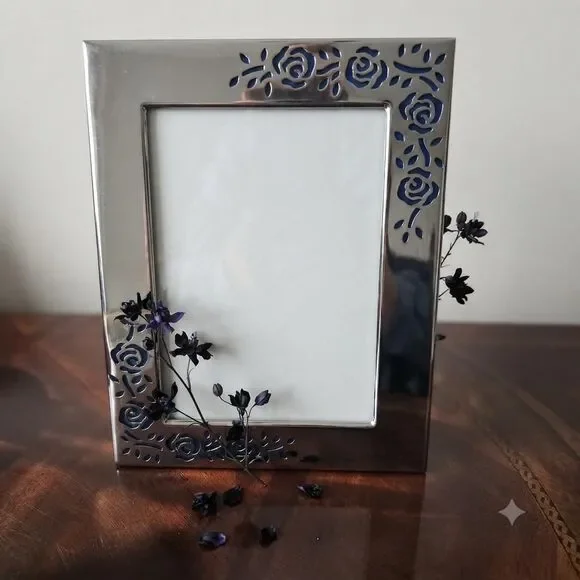 Vintage 1997 Dark Academia Chrome Floral Picture Frame | 5x7