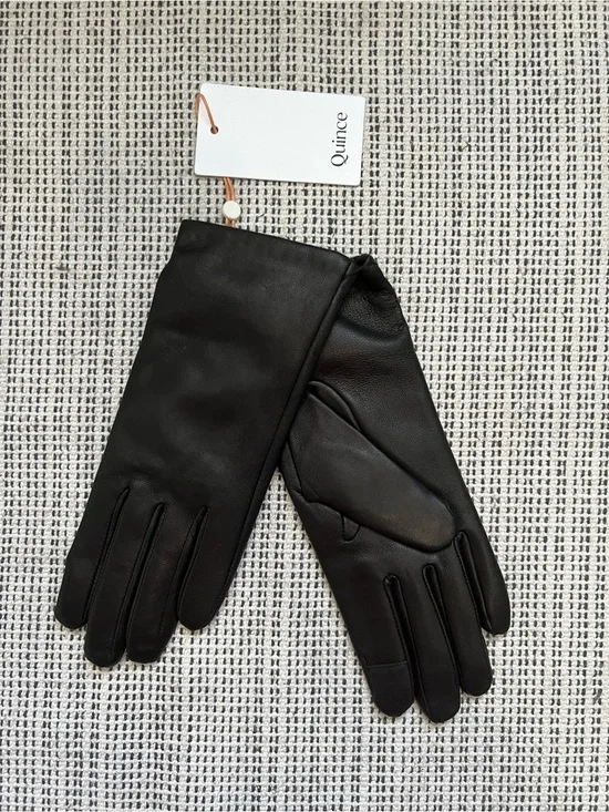 Quince Cashmere lined Leather Gloves in Black - Medium