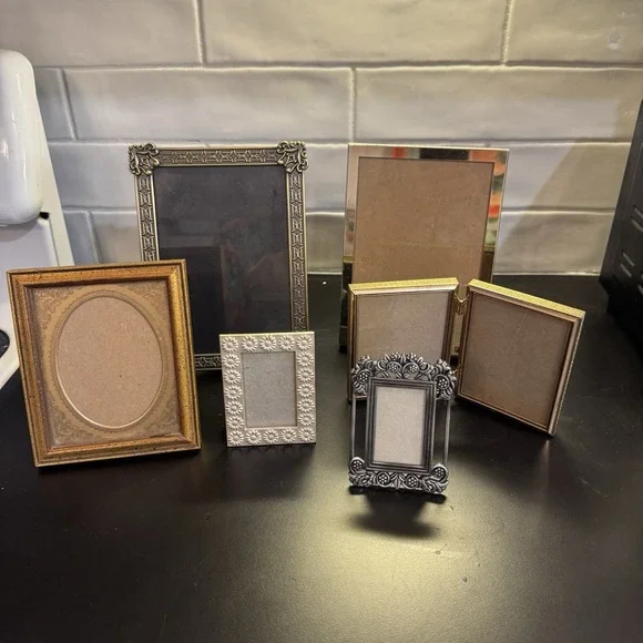 Lot Of 6 Miniature Ornate Gold Silver Free Standing Picture Frames Gallery Decor
