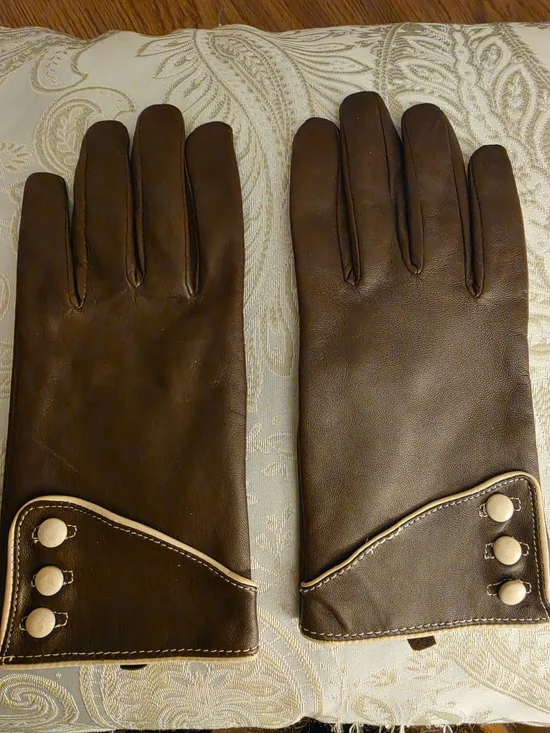 Vintage Women's Dark Brown Leather Button Cuff Gloves