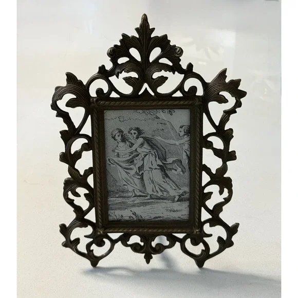 Antique Victorian Ornate Tabletop Easel Picture Frame Cast Brass Metal 4 X 6‎