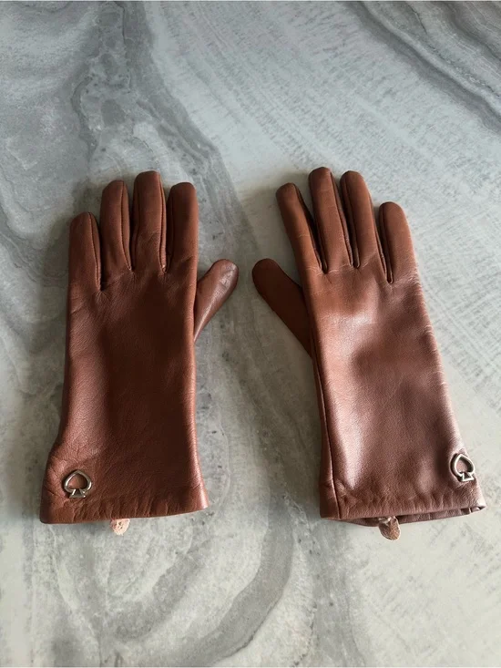 Kate Spade New York Leather Gloves in Cognac
