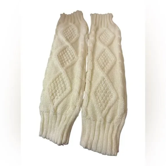 Elegant Cream Cable‎ Knit Fingerless Gloves