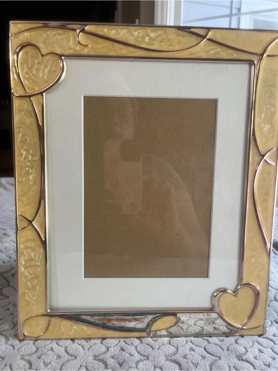 Yellow Heart Accent Picture 12”x10” Frame -  for 7”x5” Photo Display