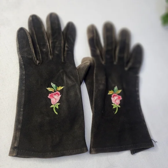 Vintage Kidskin Leather Gloves with Embroidered Flower