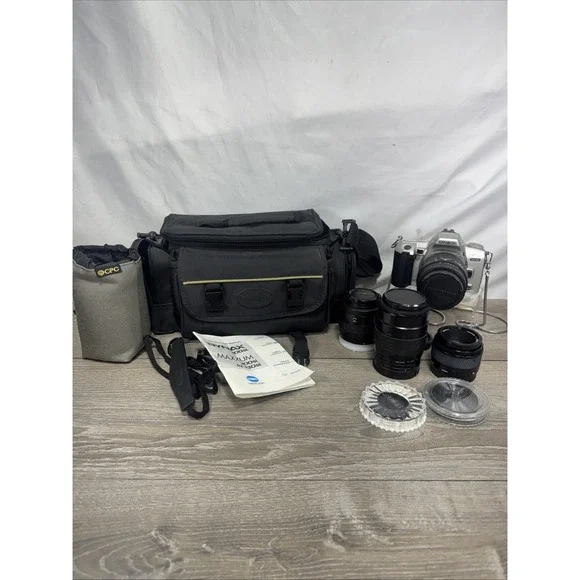 Minolta Maxxum STsi 35mm Film CameraAF 4 Lens, Accessories, New Batteries,Tested