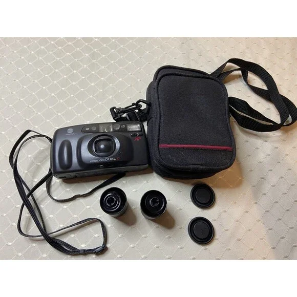 MINOLTA Freedom Dual C AF - 35mm Film Point And Shoot Camera UNTESTED