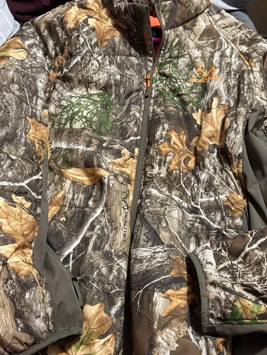 Realtree Realtree Camo Softshell Hunting Jacket in Brown, Green and Tan