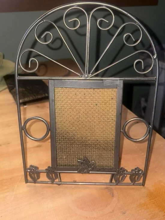 Decorative Metal Picture Frame in Bronze