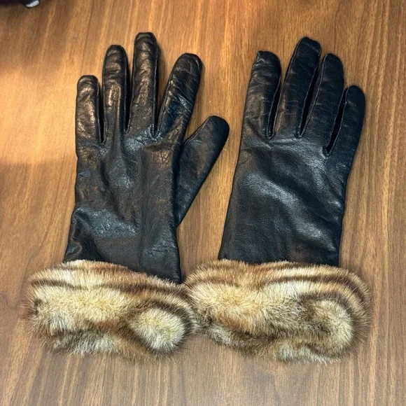 Black Leather Gloves with Faux Fur Trim size Large