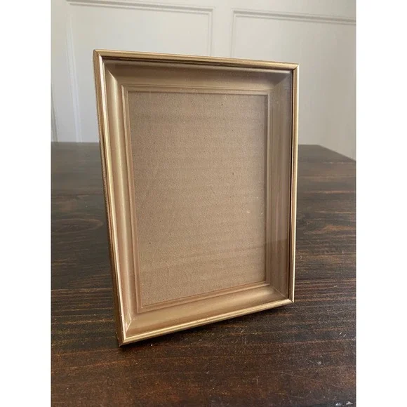 Gold Tone Textured Metal Beveled 5x7 Picture Frame Tabletop Wall Mount Vintage