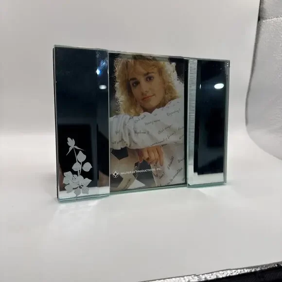 Water Le Productions 3 Panel Mirror Picture Frame