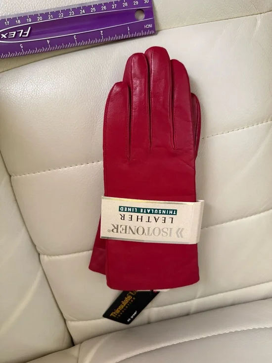 isotoner Women's Red Leather Gloves - Thinsulate Lined