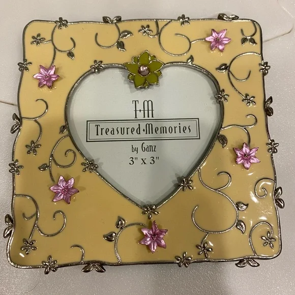 Floral heart Photo frame