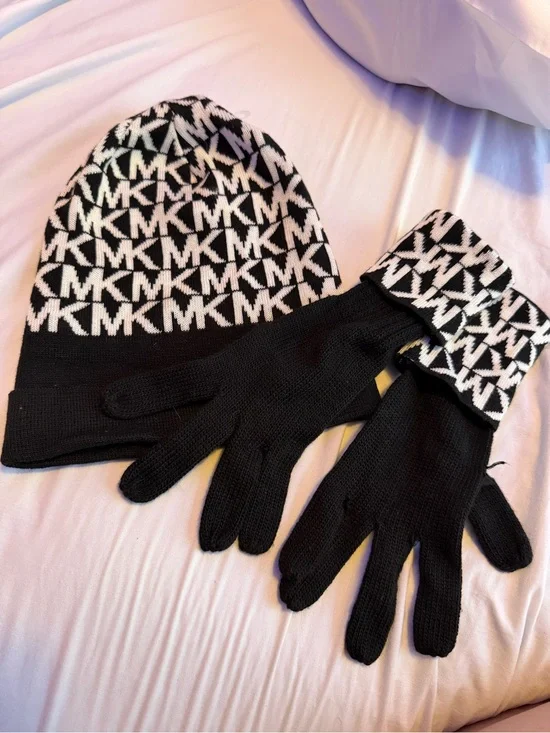 Michael Kors Black & White MK Logo Beanie and Gloves Set