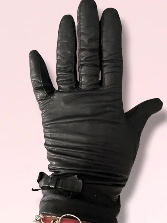 VINTAGE BLACK LEATHER GLOVES WITH BOW M