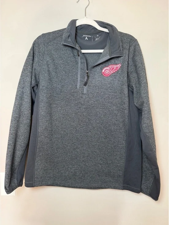 Antigua Men's Gray Detroit Red Wings Quarter-Zip Pullover Sweatshirt, Medium