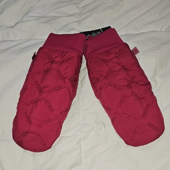 Lululemon Quilted Fleece Lined Mittens!! Nwts BRML! Very Warm, Berry Rumble