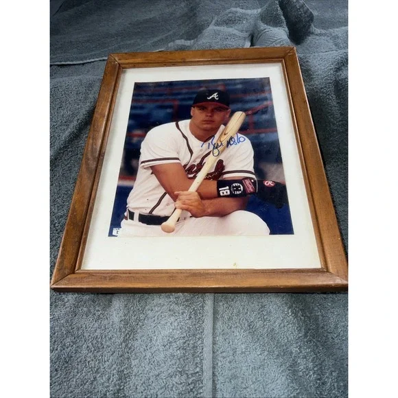 Ryan Klesko - Framed Cut Signature W/ 8x10 Photo - Custom Framing - 11x14 2x Mat