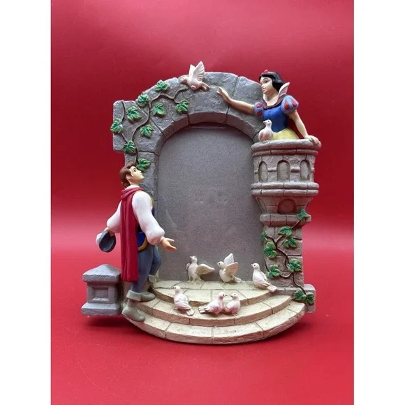 RARE Tokyo Disneyland Princess Snow White & Prince Photo Frame Stand Vintage