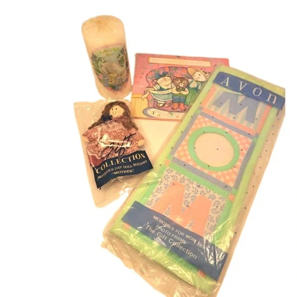 Vintage Avon Mother's Day Gift Collection Lot, Quilted Frame  Card Magnet Candle