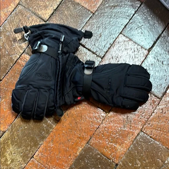 Head brand gloves black Large with velcro closure compartment.