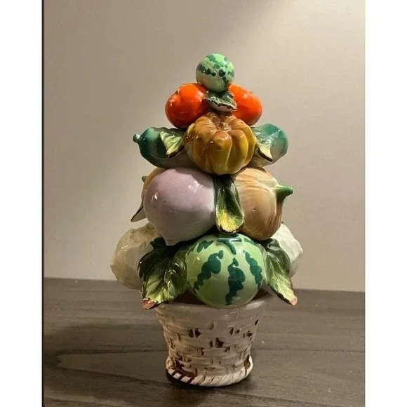 Vintage Italian Capodimonte Style Fruit Basket Centerpiece Figurine 7.5