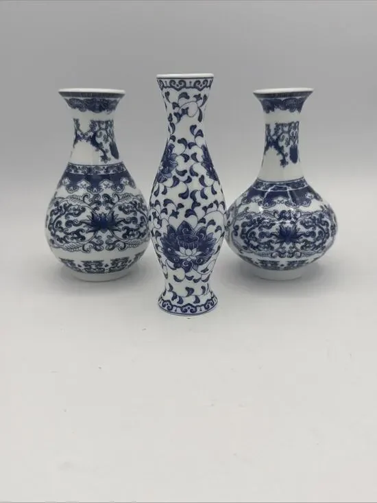 Blue and White Chinoiserie Vases 3pc Set, Mini Decorative Bud Vase Antique Style