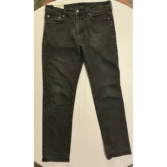 Abercrombie Fitch Men Gray Straight Stretch Jeans Size 33x34 (fits 32x30)‎