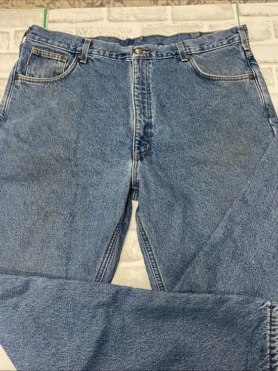 Carhartt Men’s workwear denim blue jeans. Fleece lined.40x34. Pre-owned. See pic