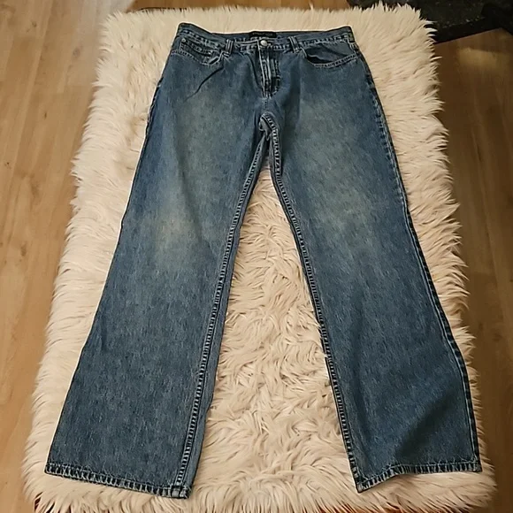 Kenneth Cole Jeans Size 34x32 Amazing Condition