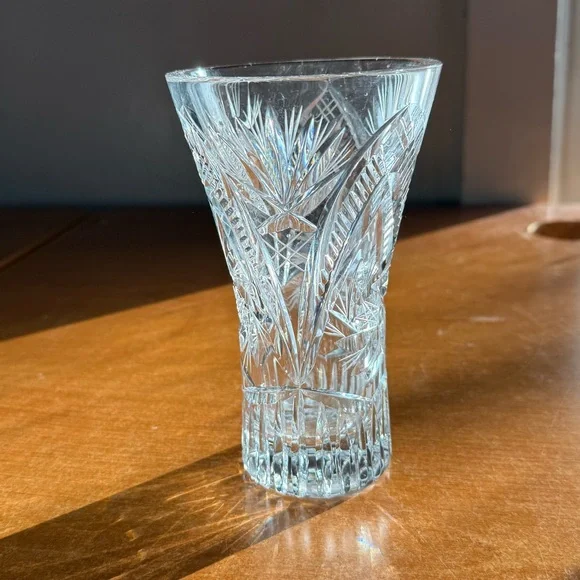 Elegant Crystal‎ Cut Glass Vase