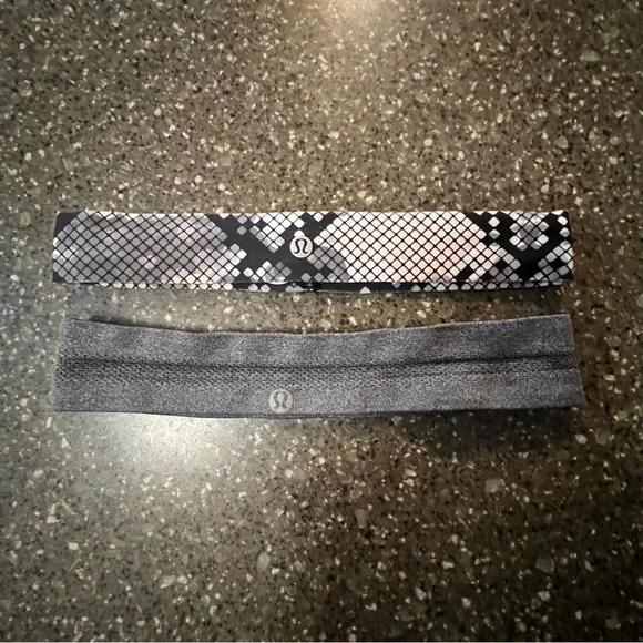 Lululemon Non Slip Fly Away Tamer Cardio Cross Headbands Activewear Yoga Workout